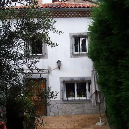 Casa Con Encanto En Ferienhaus Pravia